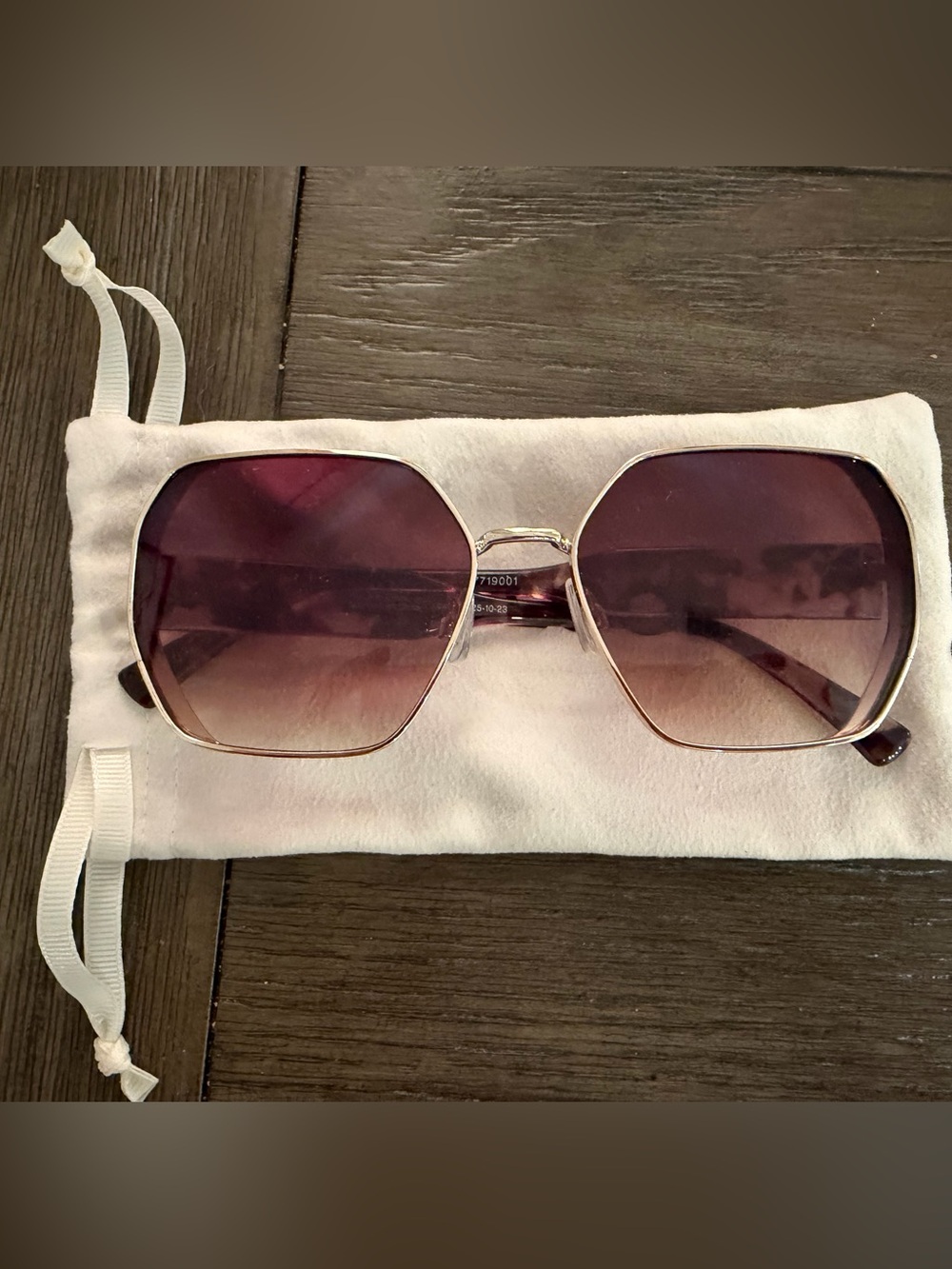 Women’s Geometric Oversized Sunglasses -
